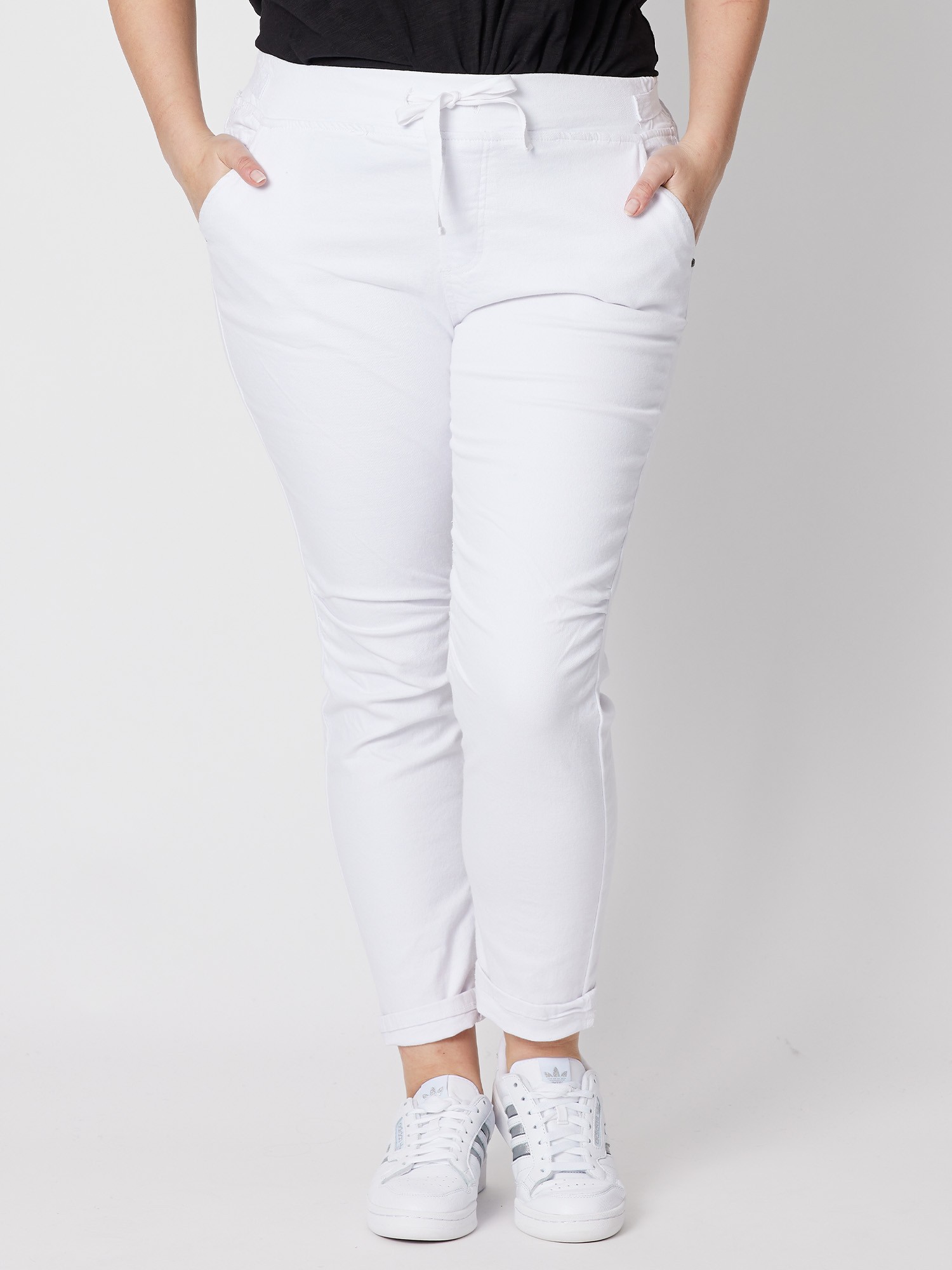 Stretch Denim Jogger Jean