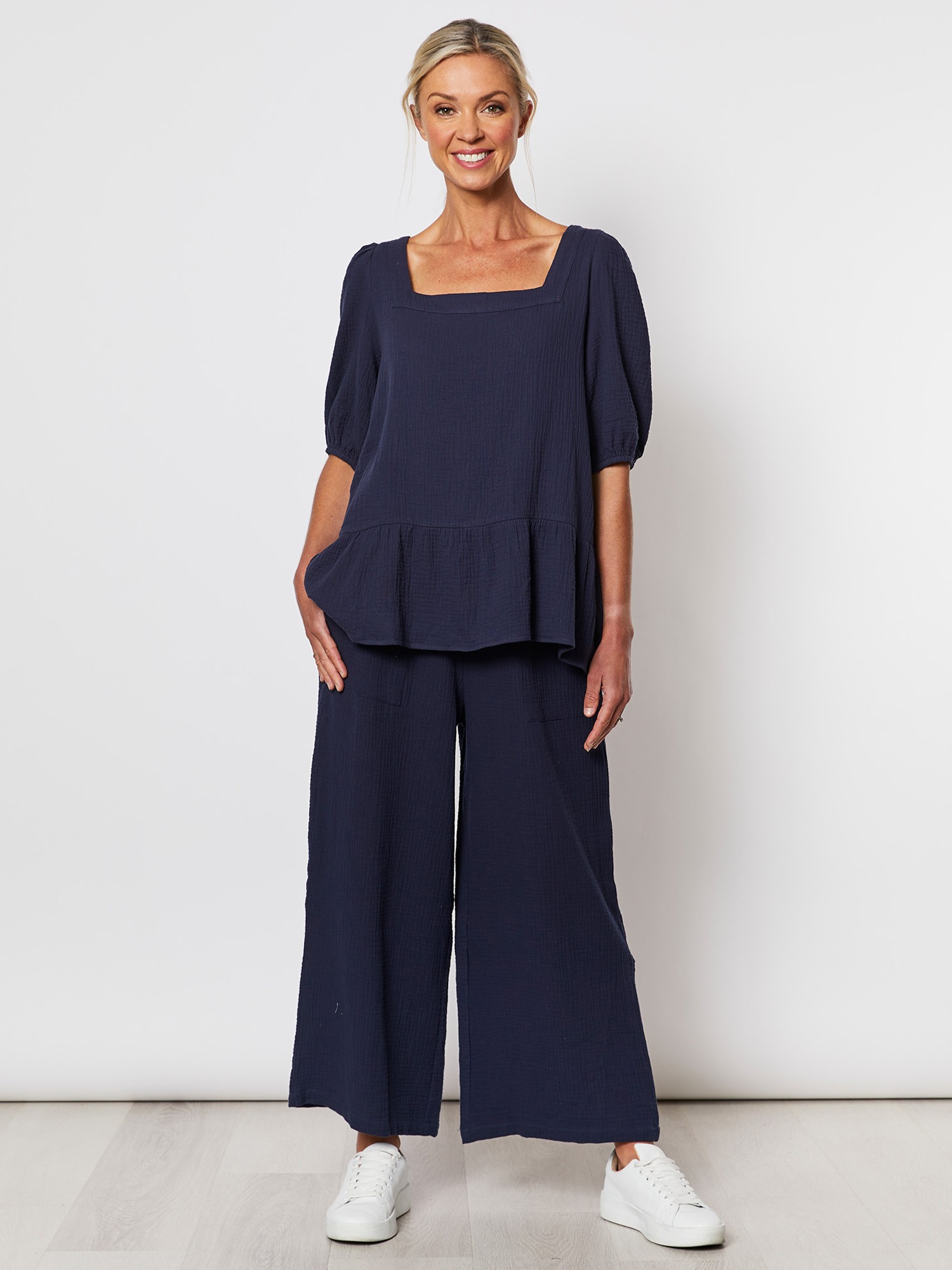 Textured Cotton Wide Leg Pant