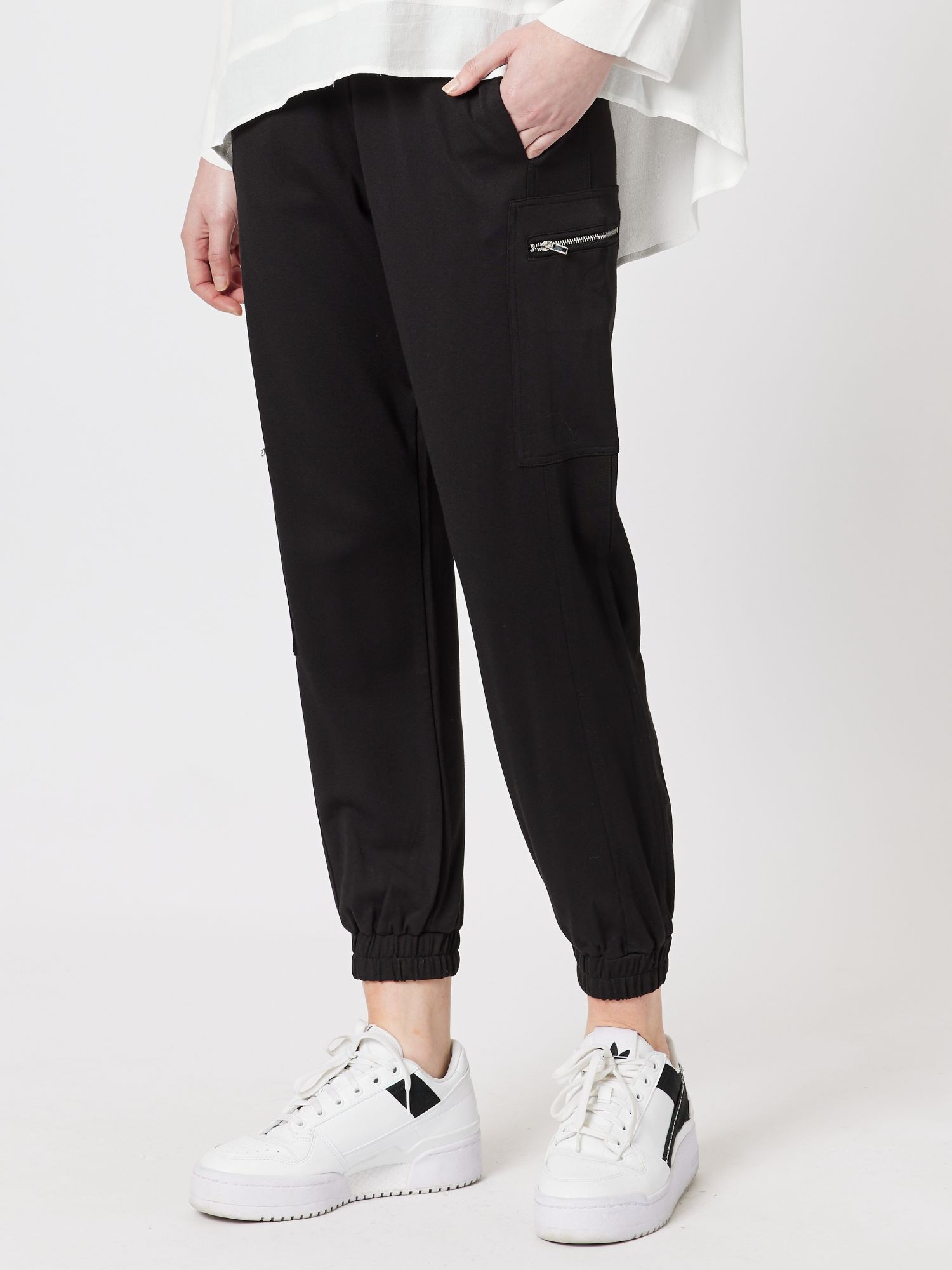 Zip Pocket Pant