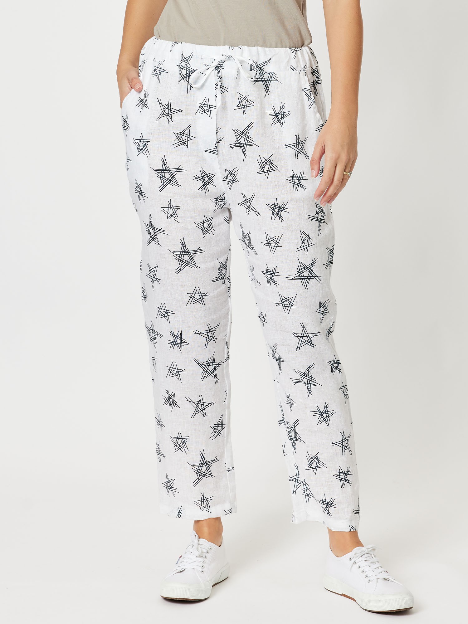 Graphic Star Print Linen Pant