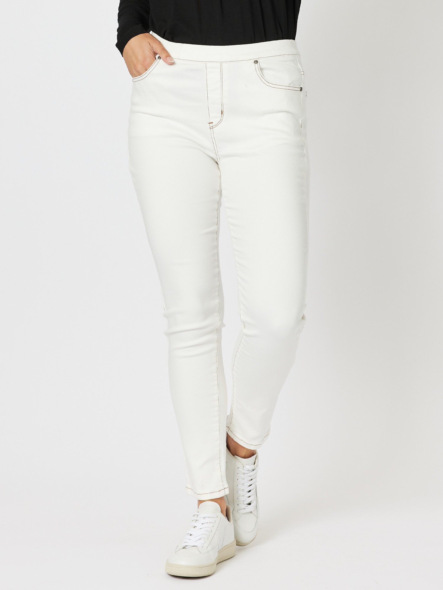 Frankie Pull On Slim Leg Jean